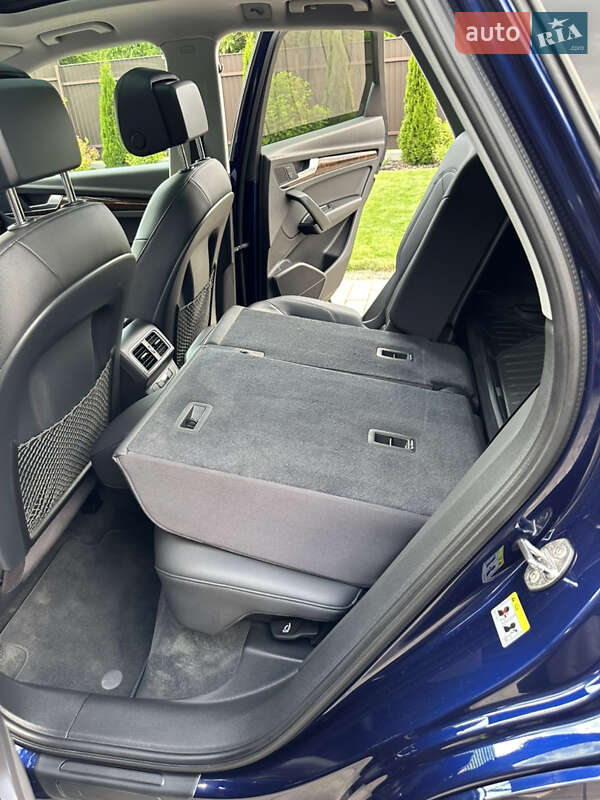 Внедорожник / Кроссовер Audi Q5 2017 в Киеве