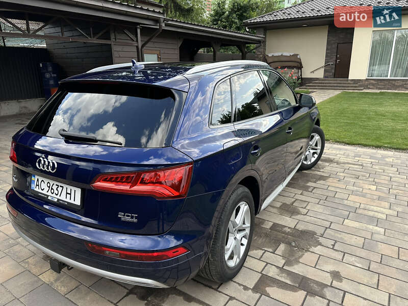 Внедорожник / Кроссовер Audi Q5 2017 в Киеве