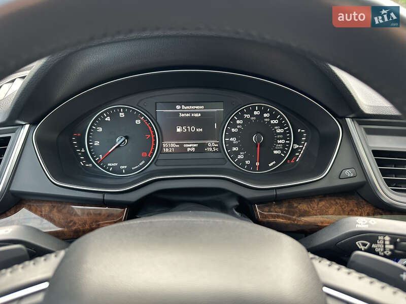 Внедорожник / Кроссовер Audi Q5 2017 в Киеве