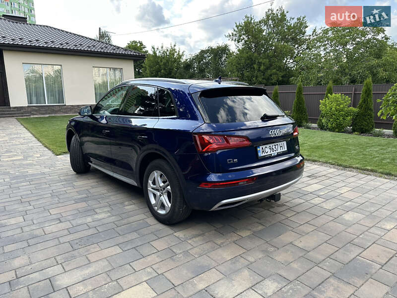 Внедорожник / Кроссовер Audi Q5 2017 в Киеве