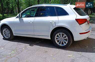 Позашляховик / Кросовер Audi Q5 2013 в 