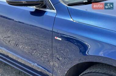 Внедорожник / Кроссовер Audi Q5 2016 в 