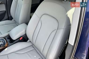 Внедорожник / Кроссовер Audi Q5 2016 в 