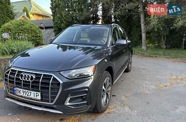 Позашляховик / Кросовер Audi Q5 2021 в Рівному