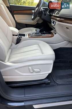 Внедорожник / Кроссовер Audi Q5 2021 в 