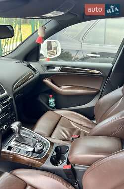 Внедорожник / Кроссовер Audi Q5 2013 в 