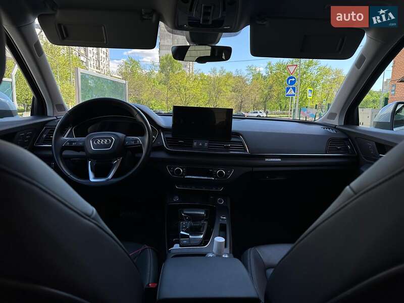 Внедорожник / Кроссовер Audi Q5 2022 в Киеве