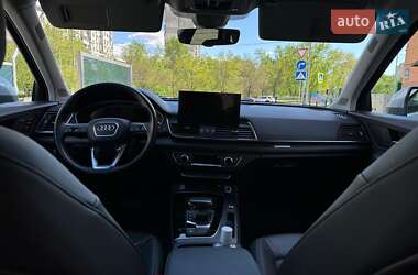 Внедорожник / Кроссовер Audi Q5 2022 в 