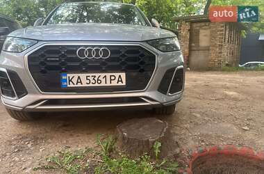 Внедорожник / Кроссовер Audi Q5 2022 в 