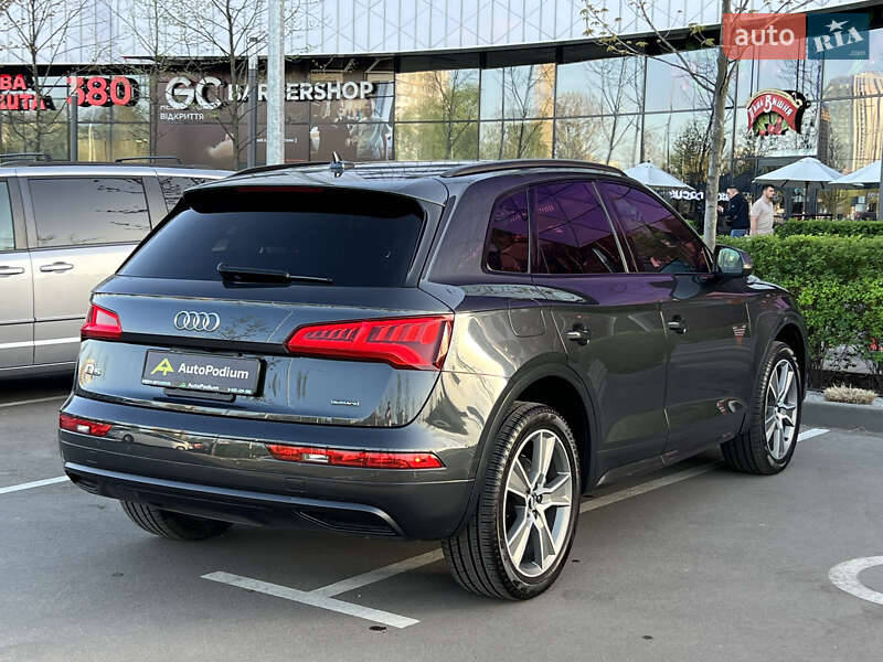 Внедорожник / Кроссовер Audi Q5 2018 в Киеве