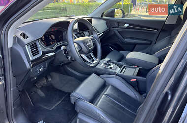 Внедорожник / Кроссовер Audi Q5 2018 в 