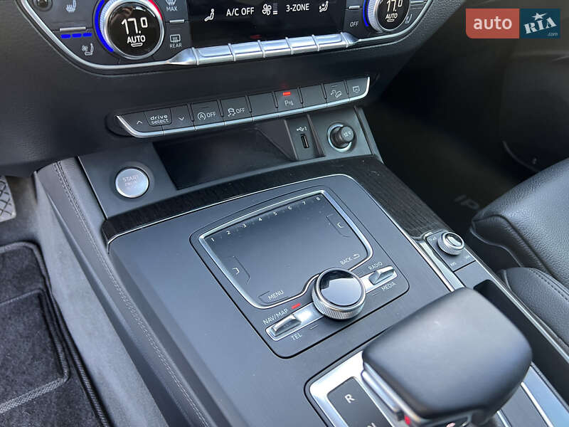 Внедорожник / Кроссовер Audi Q5 2018 в Киеве