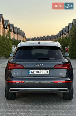 Внедорожник / Кроссовер Audi Q5 2018 в 