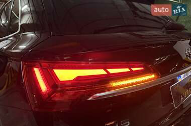 Внедорожник / Кроссовер Audi Q5 2020 в 