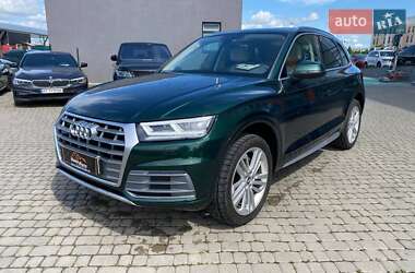 Внедорожник / Кроссовер Audi Q5 2018 в 