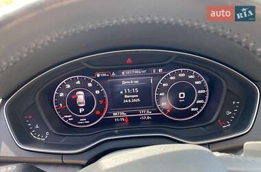 Внедорожник / Кроссовер Audi Q5 2018 в 
