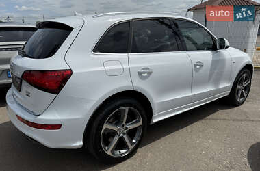 Внедорожник / Кроссовер Audi Q5 2015 в 