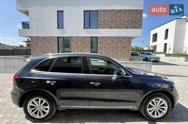 Внедорожник / Кроссовер Audi Q5 2015 в 