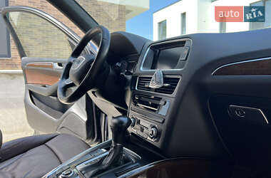 Внедорожник / Кроссовер Audi Q5 2015 в 