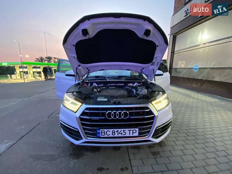 Внедорожник / Кроссовер Audi Q5 2017 в Стрые