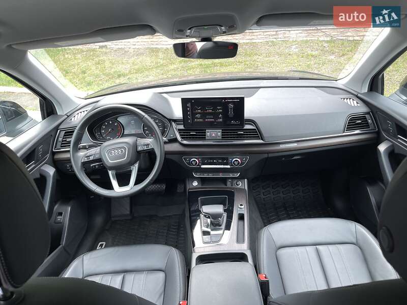 Внедорожник / Кроссовер Audi Q5 2023 в Киеве