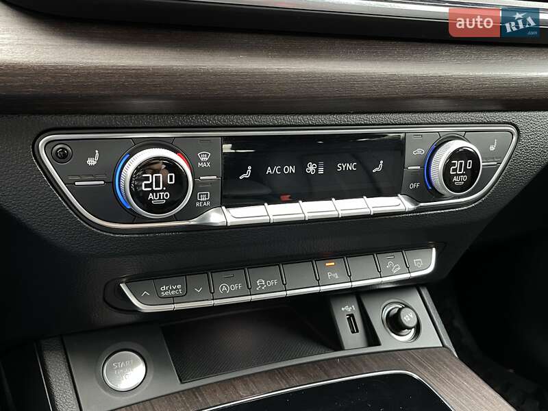 Внедорожник / Кроссовер Audi Q5 2023 в Киеве