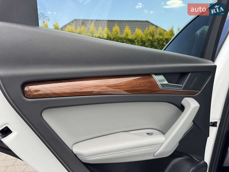 Внедорожник / Кроссовер Audi Q5 2022 в Стрые