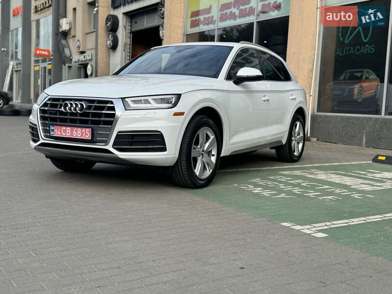 Позашляховик / Кросовер Audi Q5 2019 в Львові