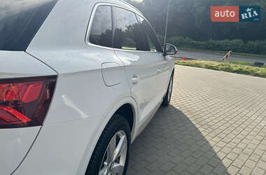 Внедорожник / Кроссовер Audi Q5 2019 в 