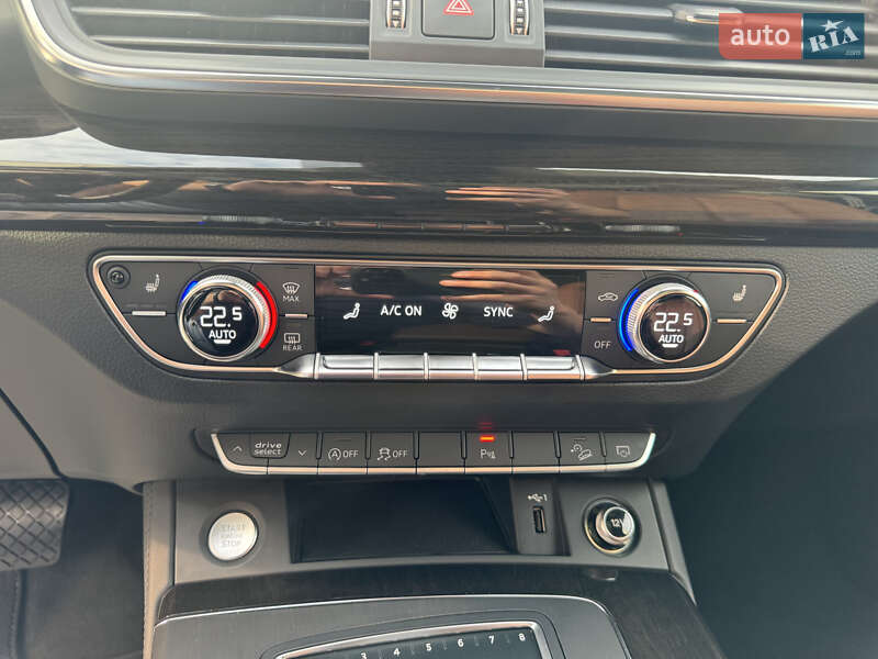 Позашляховик / Кросовер Audi Q5 2019 в Львові