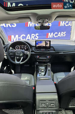 Внедорожник / Кроссовер Audi Q5 2022 в 