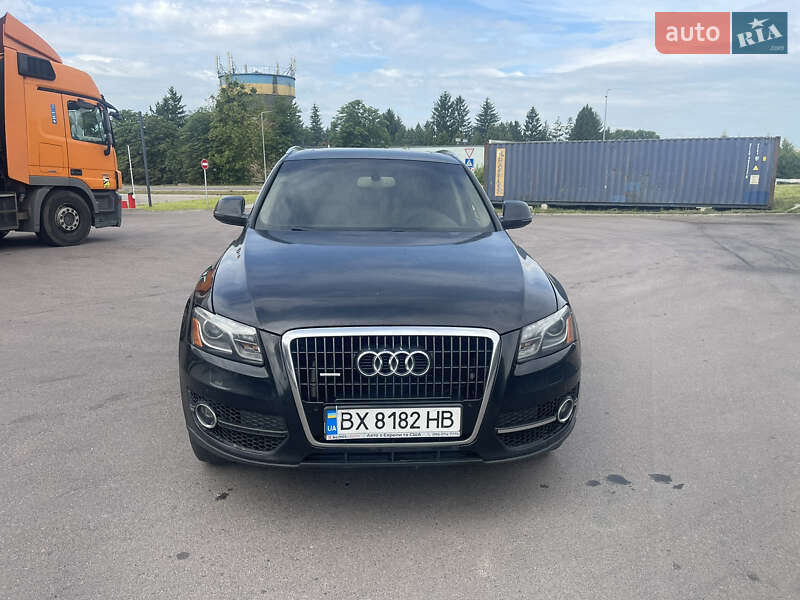 Внедорожник / Кроссовер Audi Q5 2011 в 