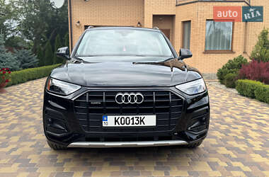 Внедорожник / Кроссовер Audi Q5 2022 в 