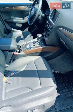 Внедорожник / Кроссовер Audi Q5 2015 в 