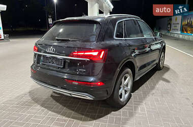 Внедорожник / Кроссовер Audi Q5 2024 в 