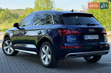 Внедорожник / Кроссовер Audi Q5 2017 в 