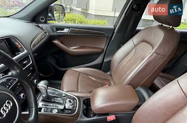 Внедорожник / Кроссовер Audi Q5 2015 в 