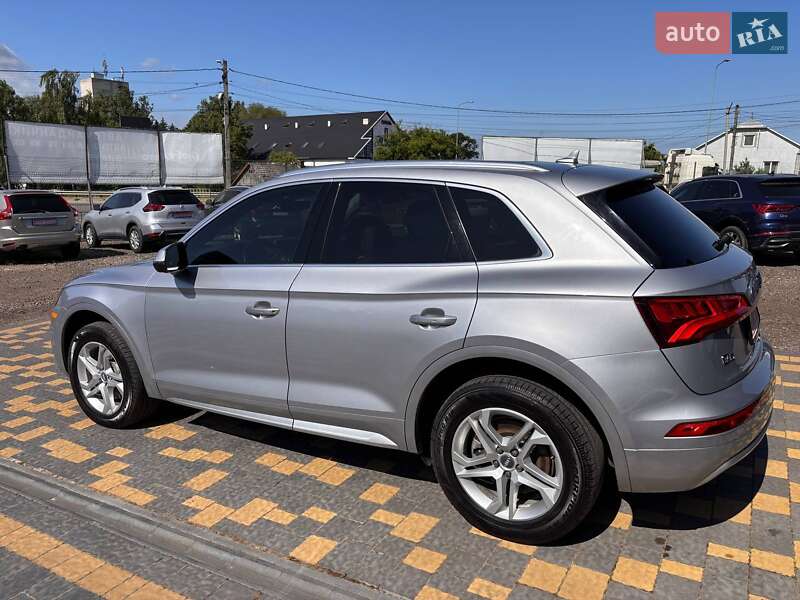 Позашляховик / Кросовер Audi Q5 2018 в Львові