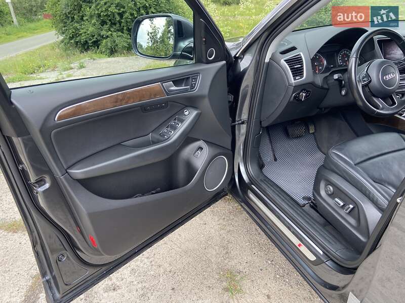 Внедорожник / Кроссовер Audi Q5 2015 в Киеве