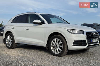 Внедорожник / Кроссовер Audi Q5 2018 в 
