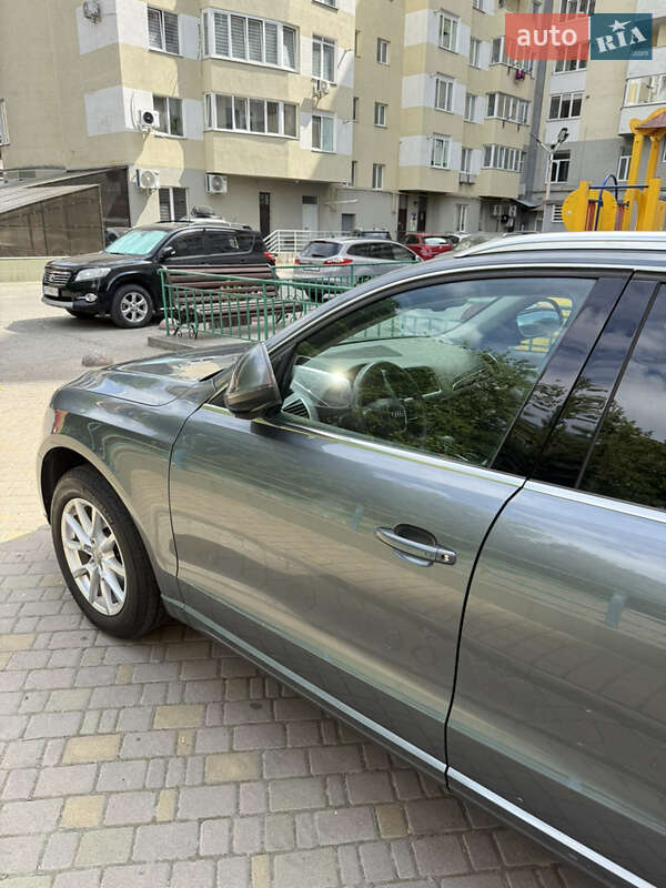 Внедорожник / Кроссовер Audi Q5 2011 в Ивано-Франковске