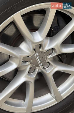 Внедорожник / Кроссовер Audi Q5 2011 в 