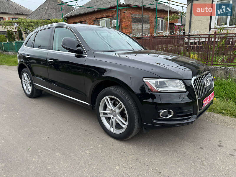 Внедорожник / Кроссовер Audi Q5 2015 в 