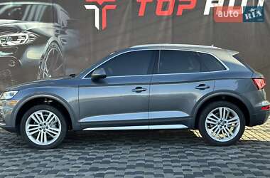 Внедорожник / Кроссовер Audi Q5 2018 в 
