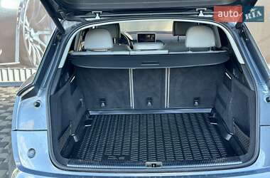 Внедорожник / Кроссовер Audi Q5 2018 в 