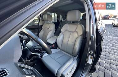 Внедорожник / Кроссовер Audi Q5 2018 в 