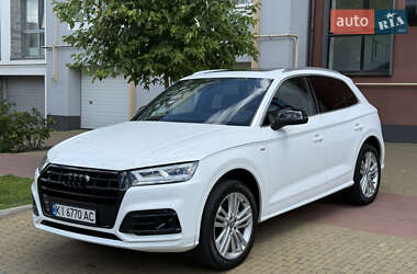 Позашляховик / Кросовер Audi Q5 2017 в Києві