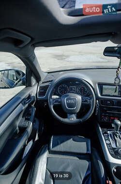 Внедорожник / Кроссовер Audi Q5 2010 в 