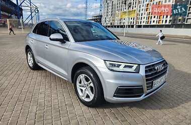 Позашляховик / Кросовер Audi Q5 2017 в Києві