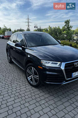 Позашляховик / Кросовер Audi Q5 2017 в Івано-Франківську